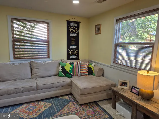 $2,900 | 12512 Ofallon Street, Silver Spring, MD 20904