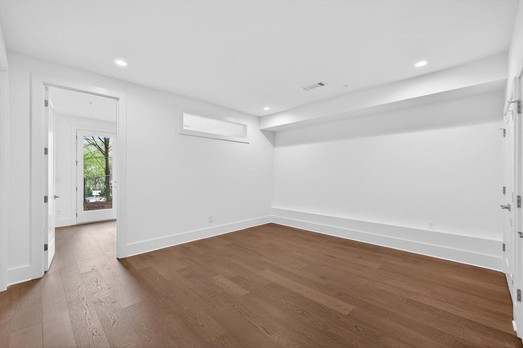424 Cedar Dust Drive Decatur, GA 30030 - Photo 8 of 78 Gallery Image 8