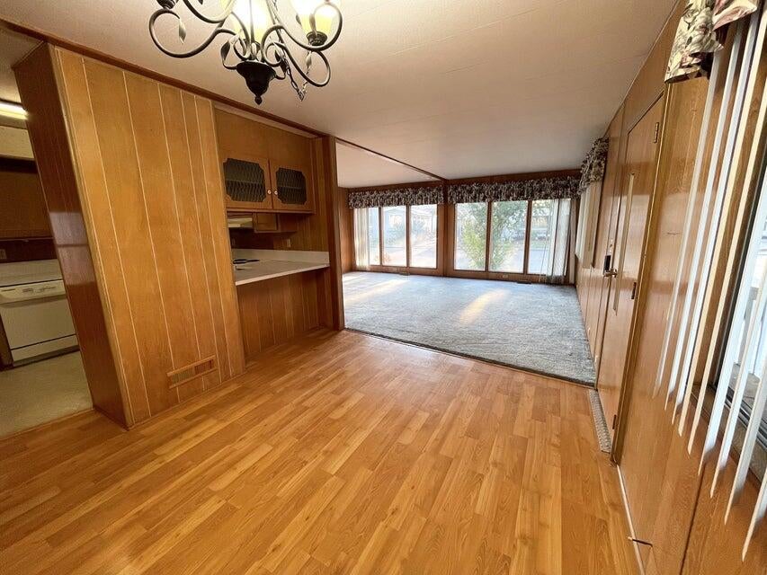 2252 Table Rock Road, Unit SPC 112 Medford, OR 97501 - Photo 4 of 22 20220912172324942871000000-o