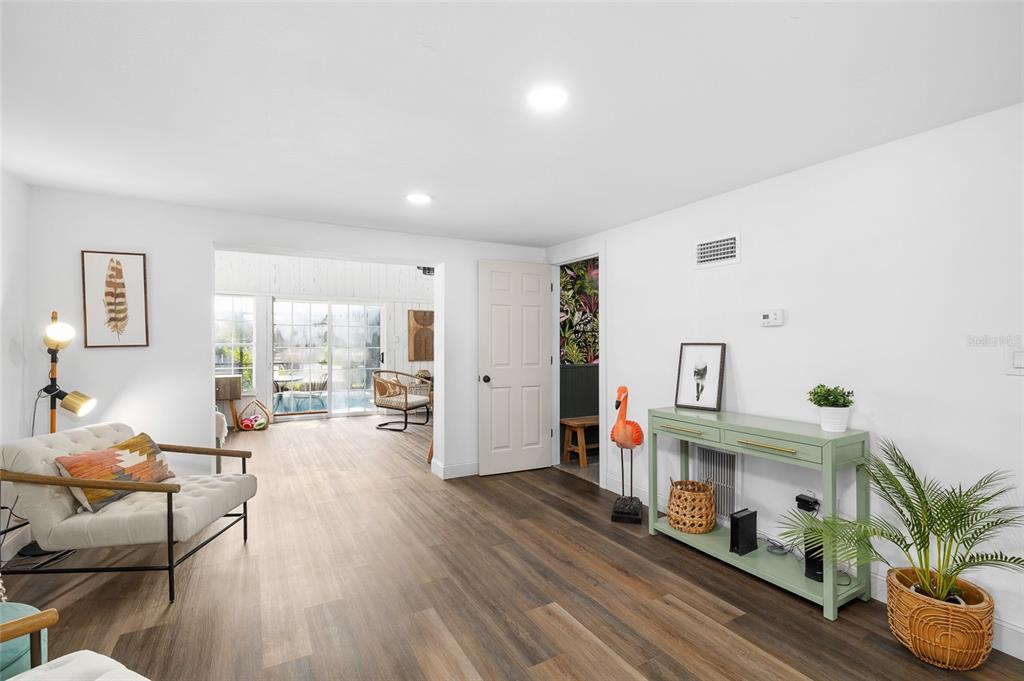 10716 Donbrese Avenue Tampa, FL 33615 - Photo 12 of 38