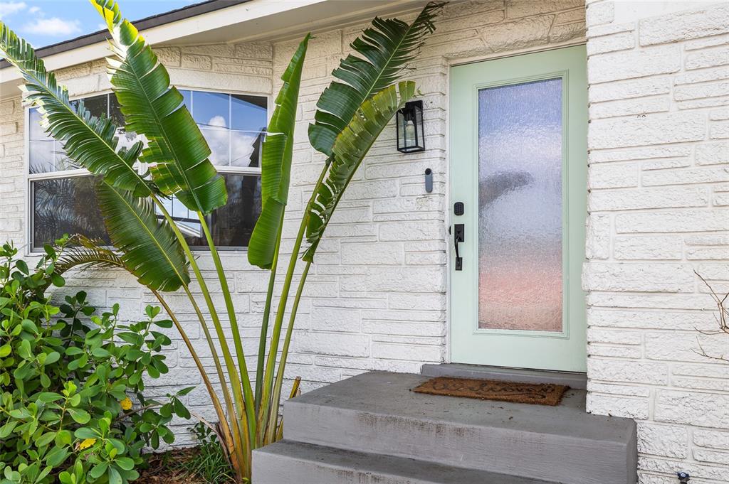 10716 Donbrese Avenue Tampa, FL 33615 - Photo 4 of 38