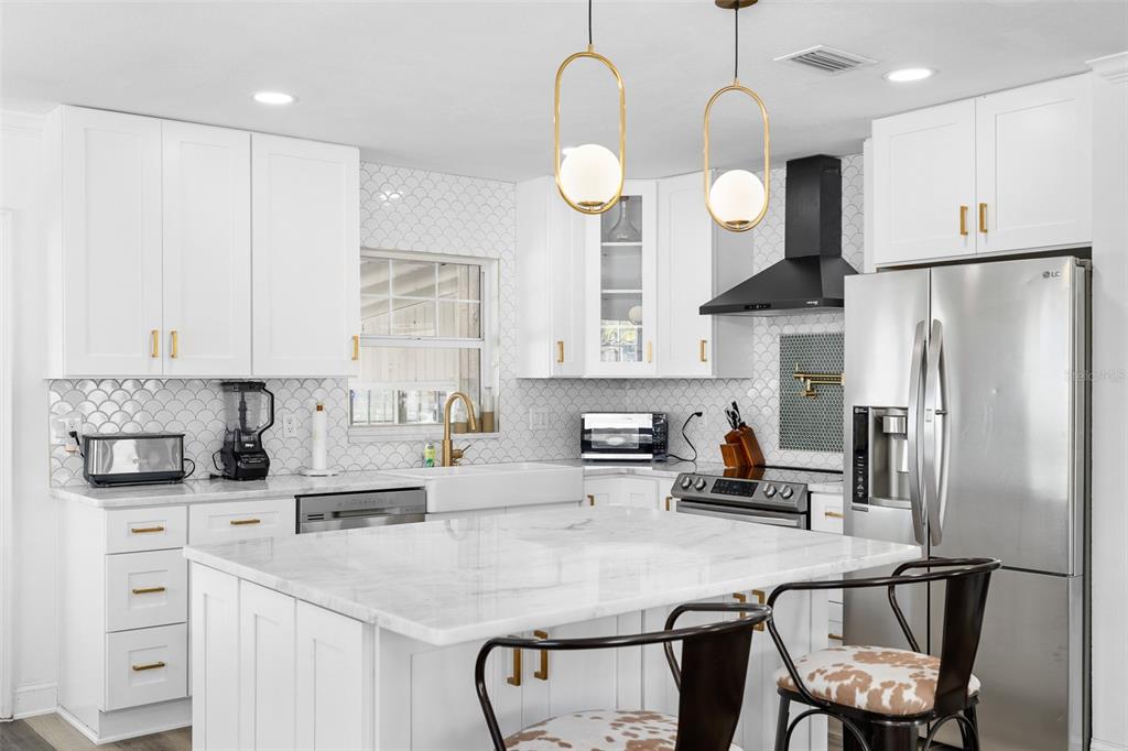 10716 Donbrese Avenue Tampa, FL 33615 - Photo 9 of 38