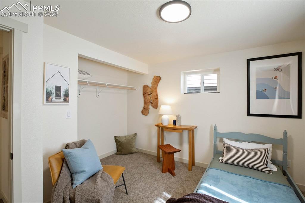 2415 Monterey Road Colorado Springs, CO 80910 - Photo 25 of 36 a living room with furniture