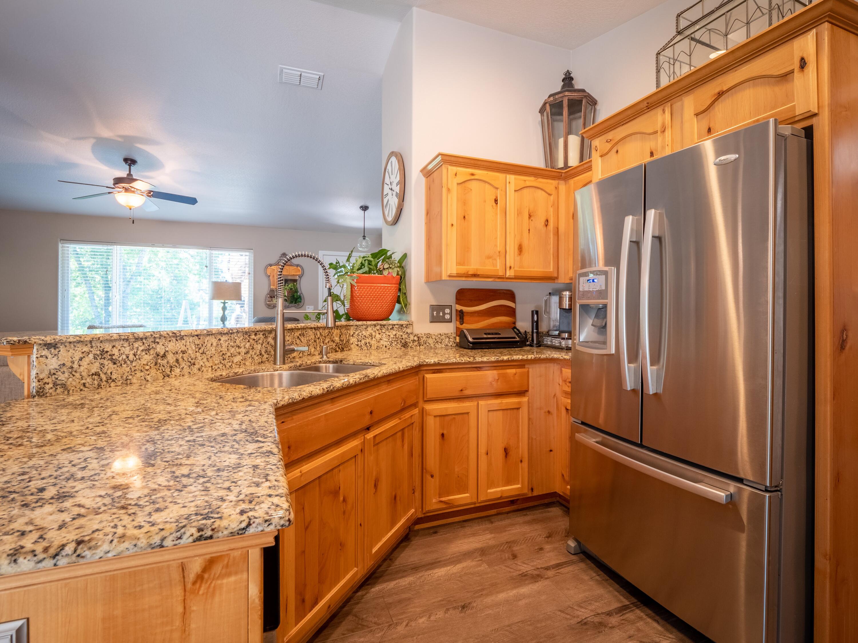 801 Three Pines Road Grants Pass, OR 97526 - Photo 13 of 45 Kitchen 4