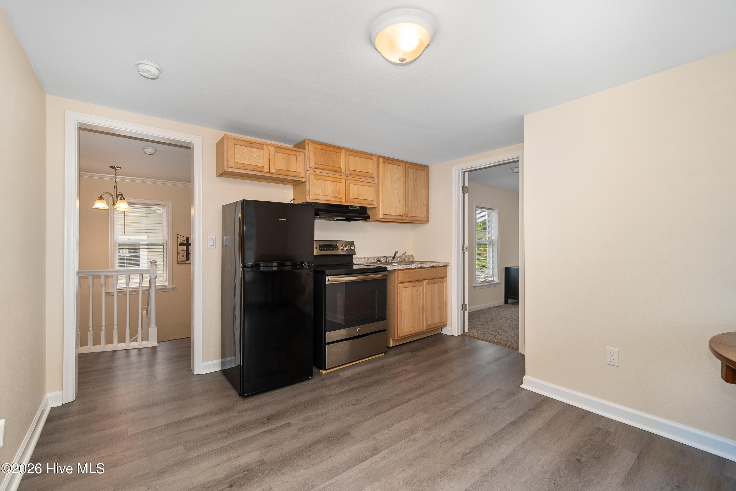 803 Maple Street Elizabeth City, NC 27909 - Photo 28 of 49 kitchenette upstairs