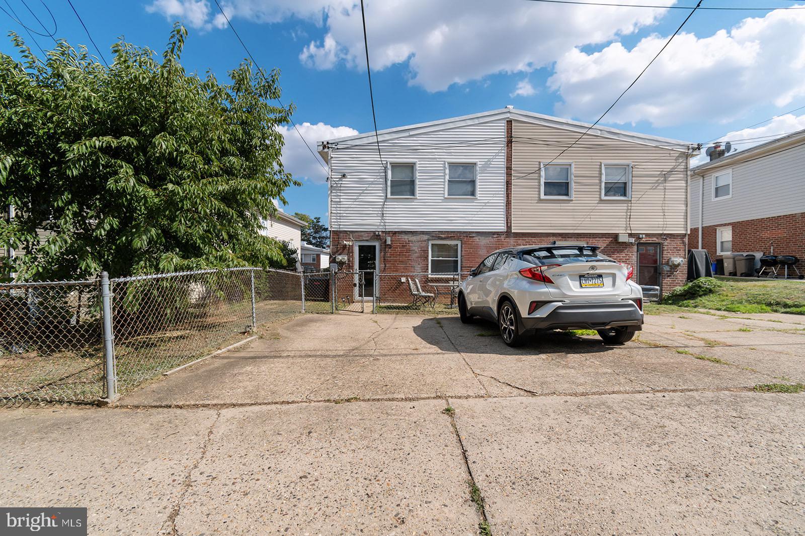 10018 Bridle Road Philadelphia, PA 19116 - Photo 29 of 33