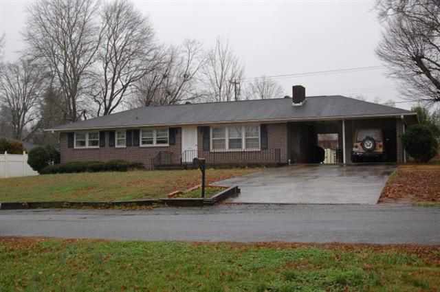 2310 Poplar Lane Anderson, SC 29621 - Photo 1 of 17 Gallery Image 1