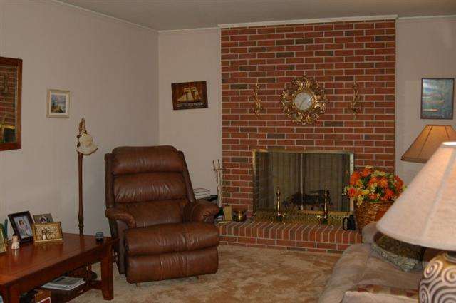 2310 Poplar Lane Anderson, SC 29621 - Photo 3 of 17 Gallery Image 3