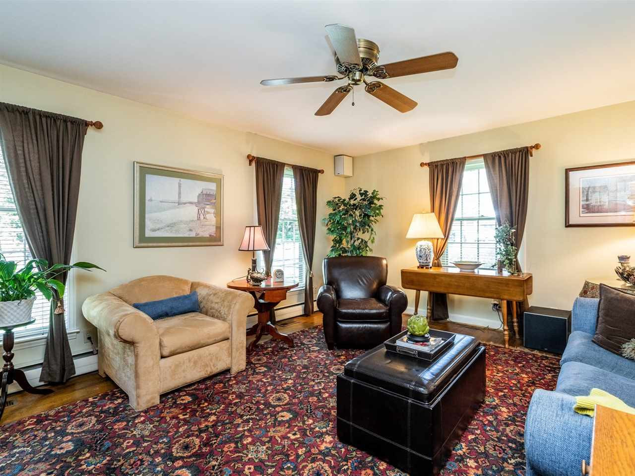 905 Davidson Street Raleigh, NC 27609 - Photo 5 of 25 Family Room