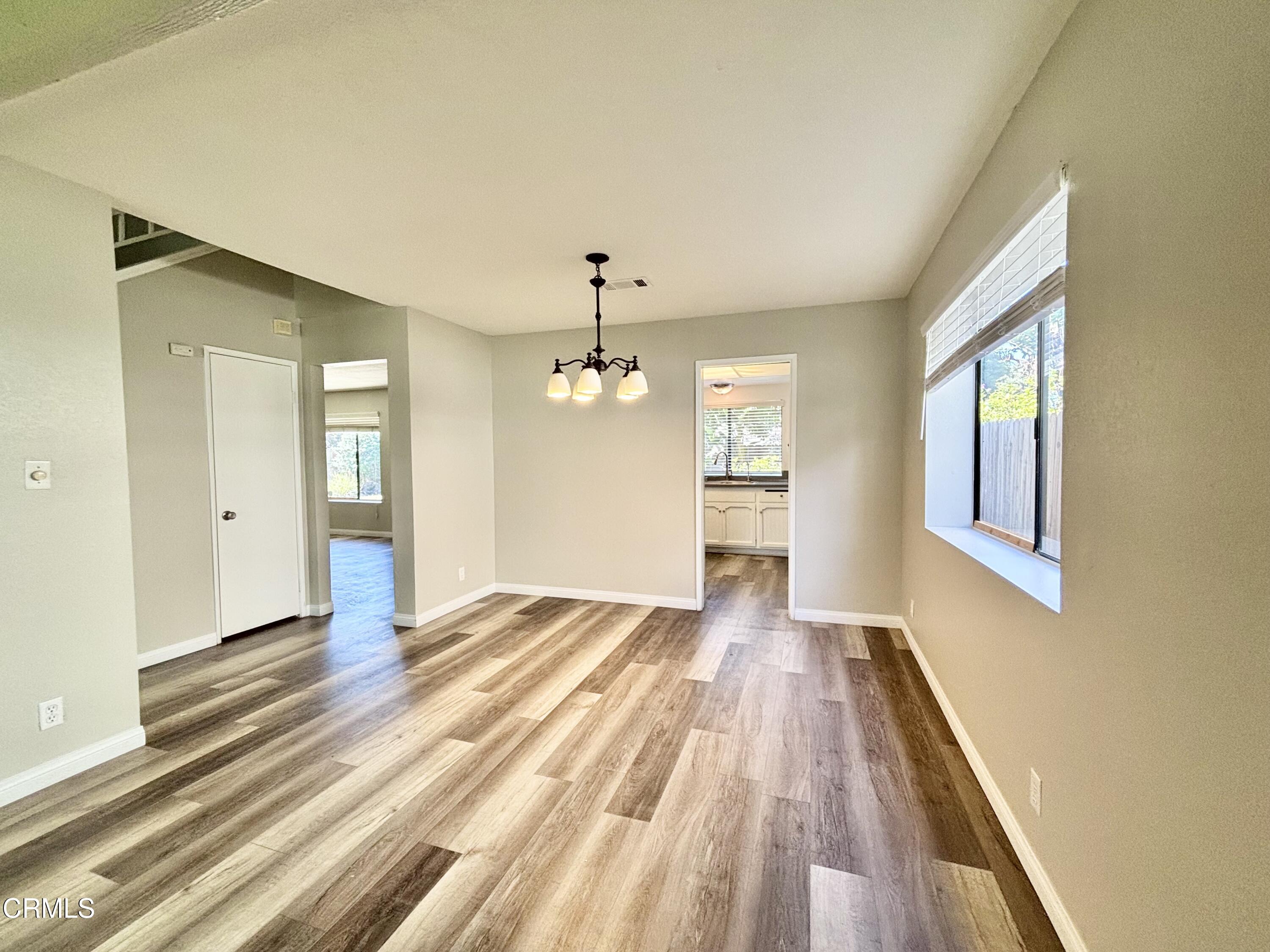 1701 Kelp Street Oxnard, CA 93035 - Photo 2 of 26 IMG_E3171