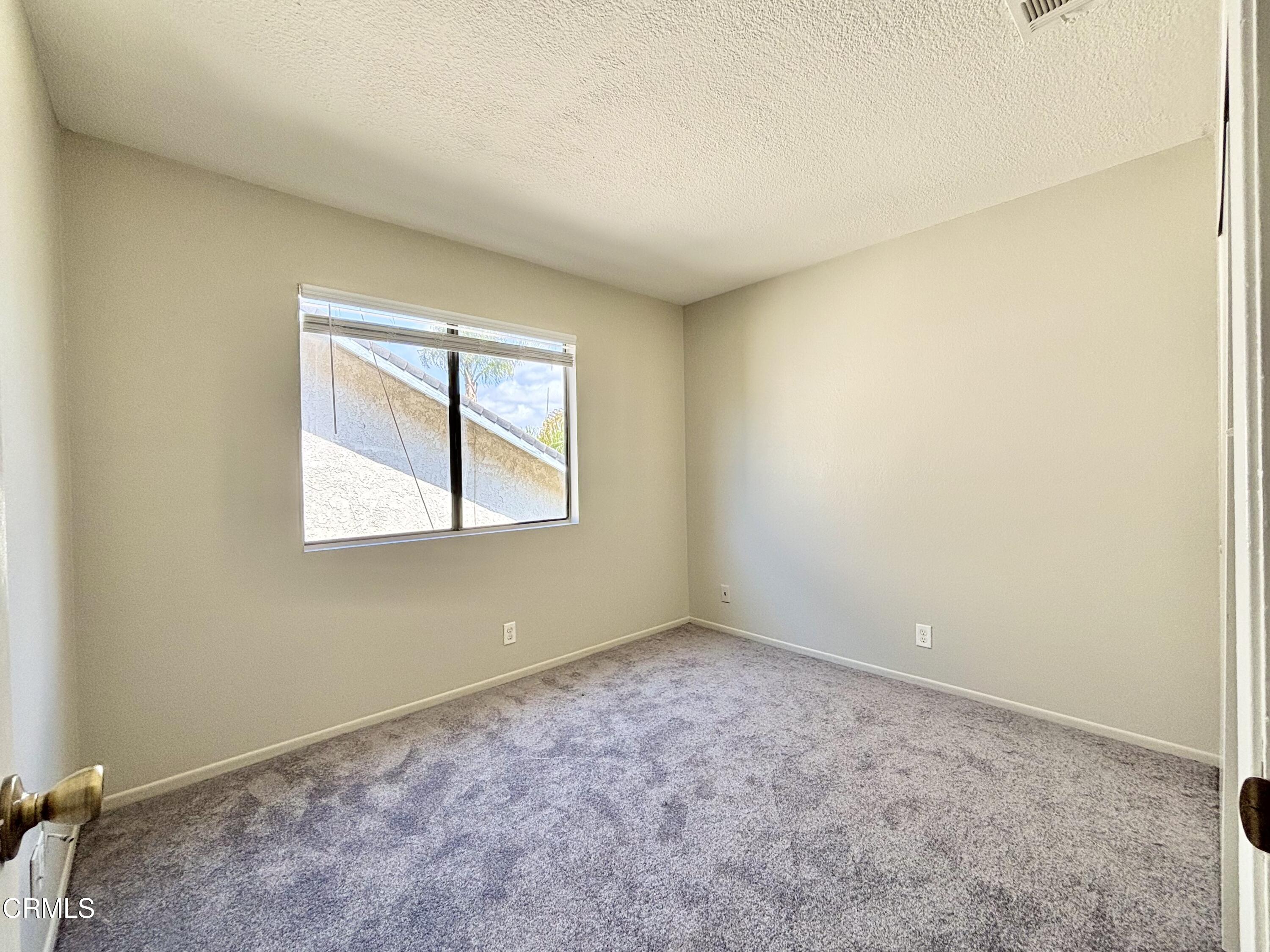 1701 Kelp Street Oxnard, CA 93035 - Photo 8 of 26 IMG_E3179