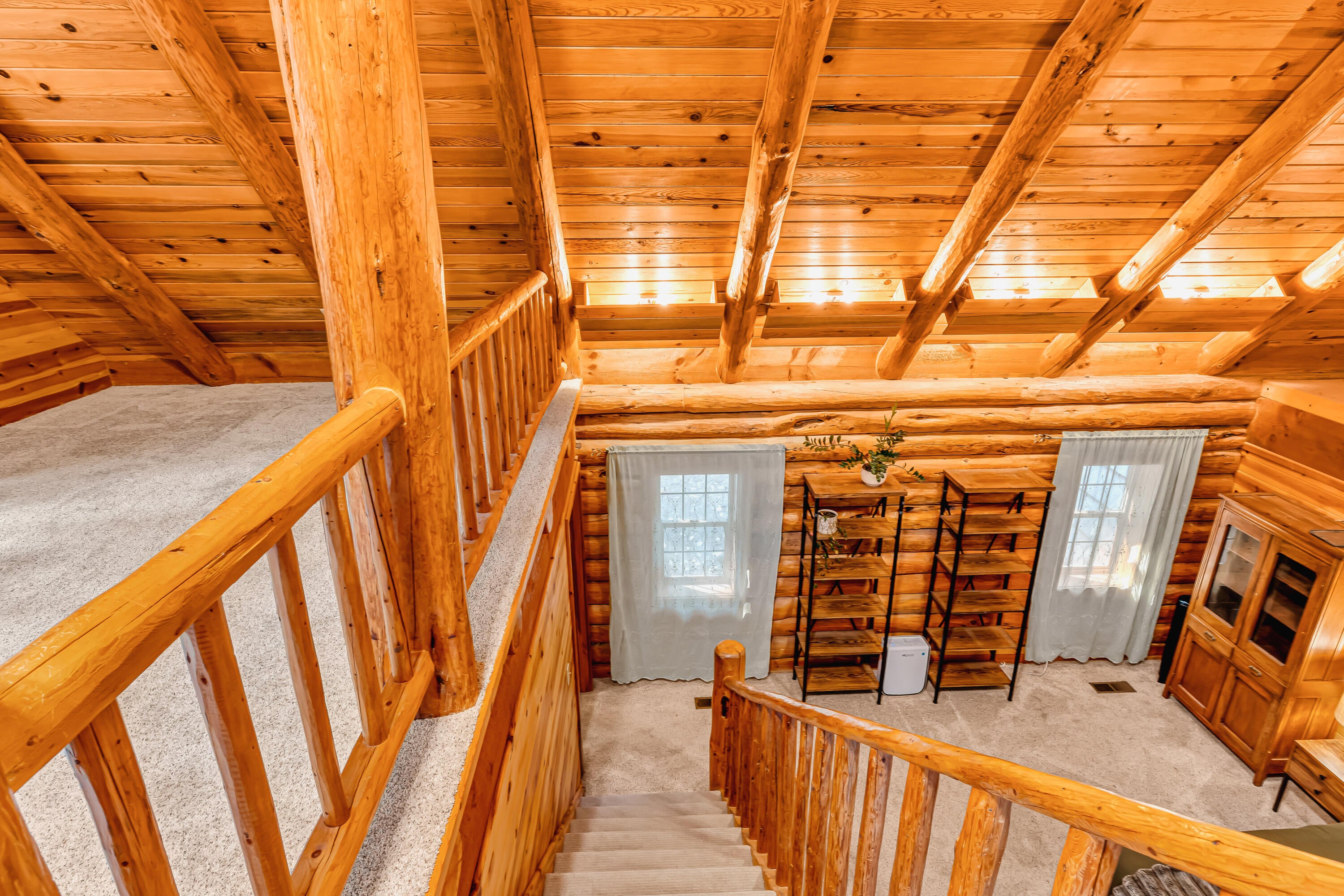 3435 Wards Creek Road Rogue River, OR 97537 - Photo 23 of 61 Primary Bedroom Loft
