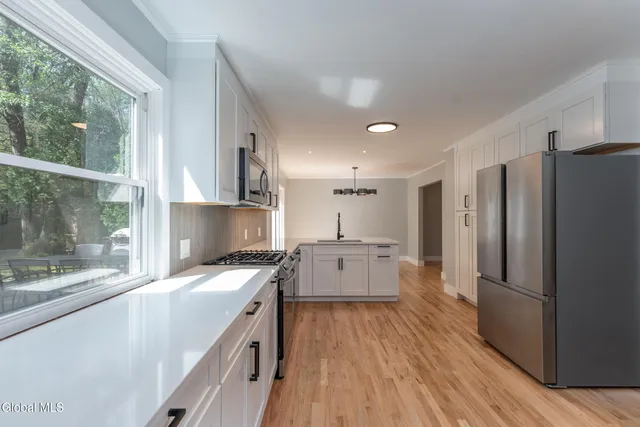 $3,100 | 3 Heather Lane, Saratoga Springs, NY 12866