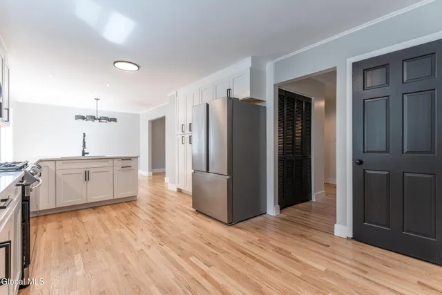 $3,100 | 3 Heather Lane, Saratoga Springs, NY 12866