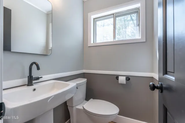 $3,100 | 3 Heather Lane, Saratoga Springs, NY 12866