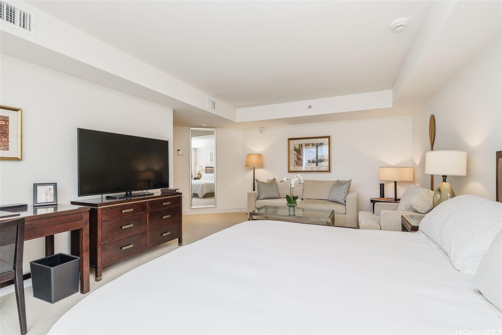 223 Saratoga Road, Unit 1008 Honolulu, HI 96815 - Photo 8 of 24