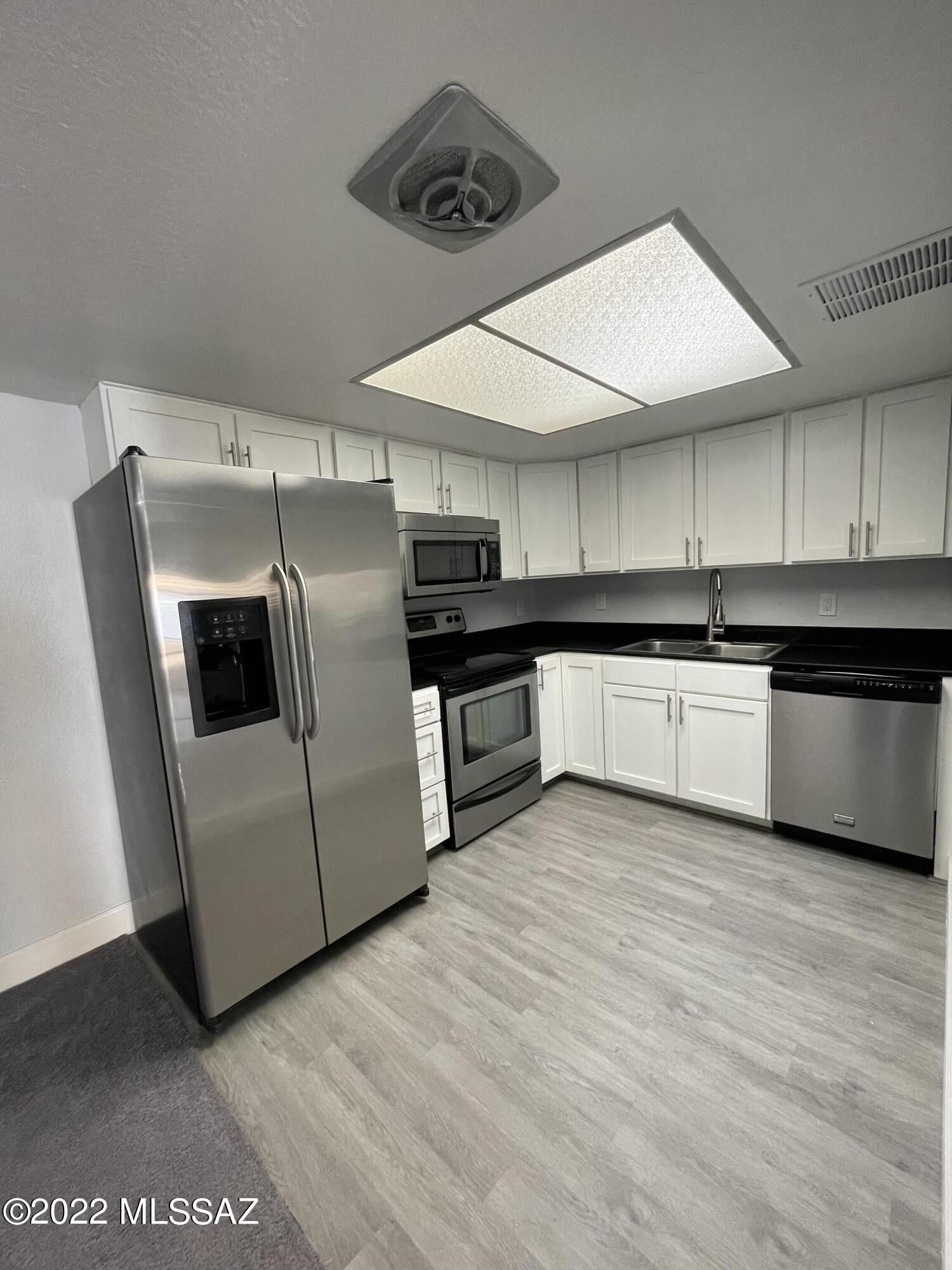 8271 North Oracle Road, Unit 249 Tucson, AZ 85704 - Photo 9 of 23