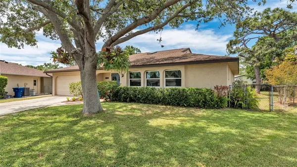 $569,900 | 2974 163rd Terrace, Clearwater, FL 33760