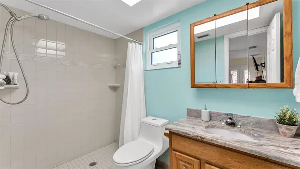 $569,900 | 2974 163rd Terrace, Clearwater, FL 33760