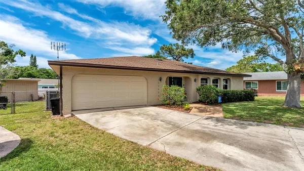 $569,900 | 2974 163rd Terrace, Clearwater, FL 33760