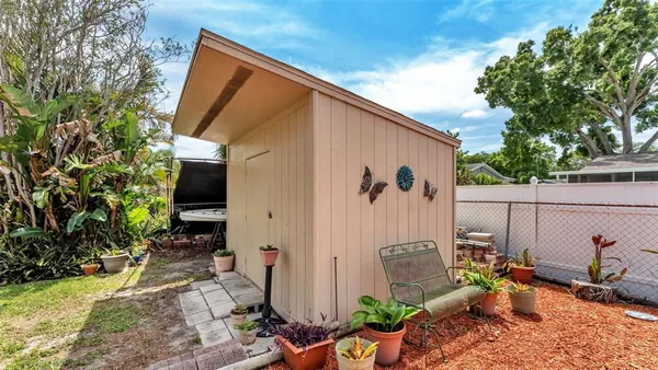 $569,900 | 2974 163rd Terrace, Clearwater, FL 33760