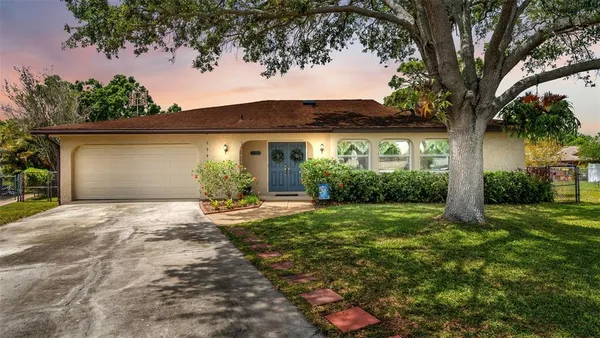 $569,900 | 2974 163rd Terrace, Clearwater, FL 33760