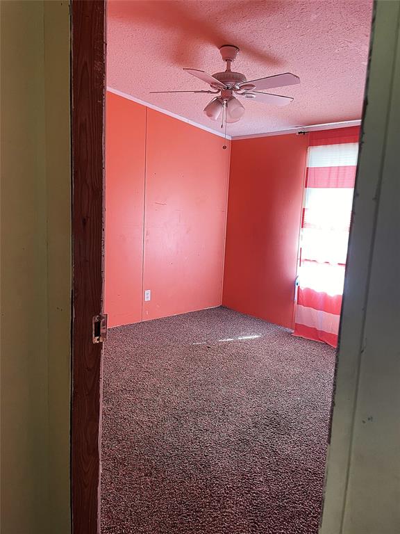 105 Apache Road Brownwood, TX 76801 - Photo 16 of 24 a view of room and window