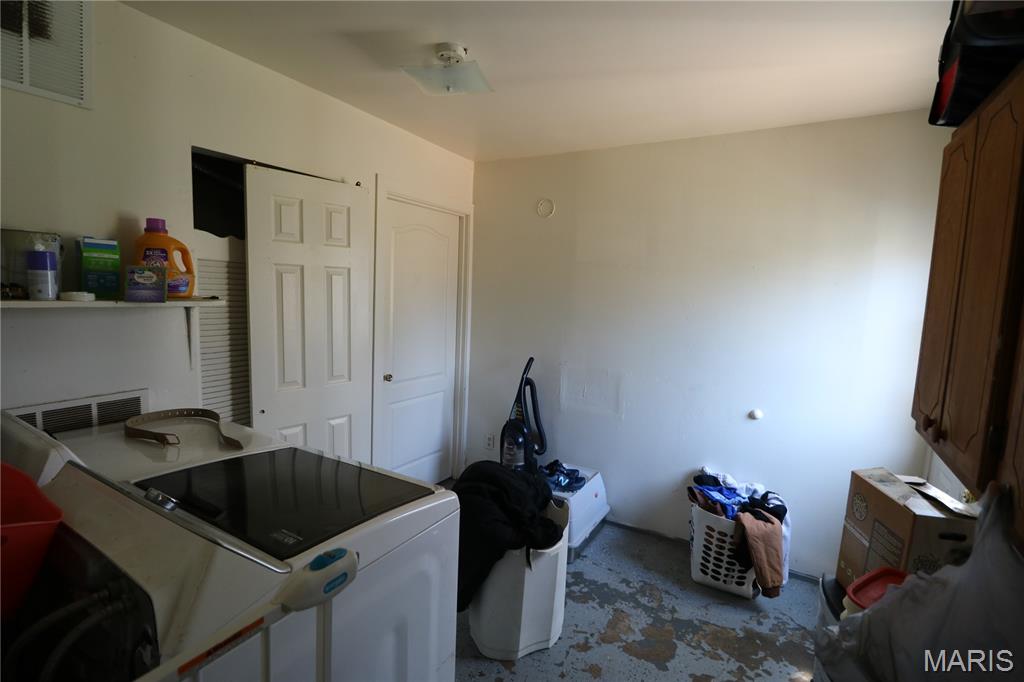 261 Division Street Sullivan, MO 63080 - Photo 6 of 17