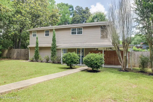 $159,900 | 103 Woodlark Circle, Carriere, MS 39426