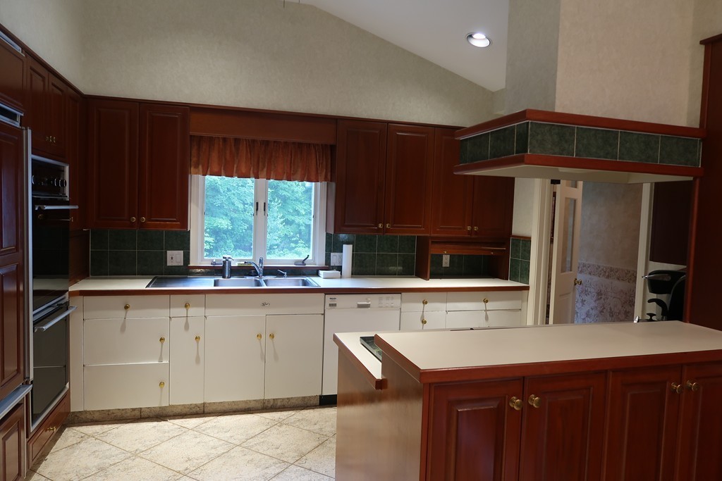 78 Russellville Road Southampton, MA 01073 - Photo 9 of 30 Gallery Image 9