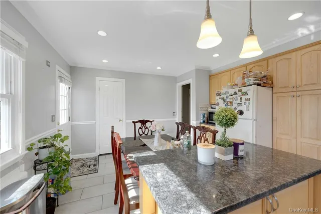 $4,500 | 570 North Barry Avenue, Unit LEFT, Mamaroneck, NY 10543