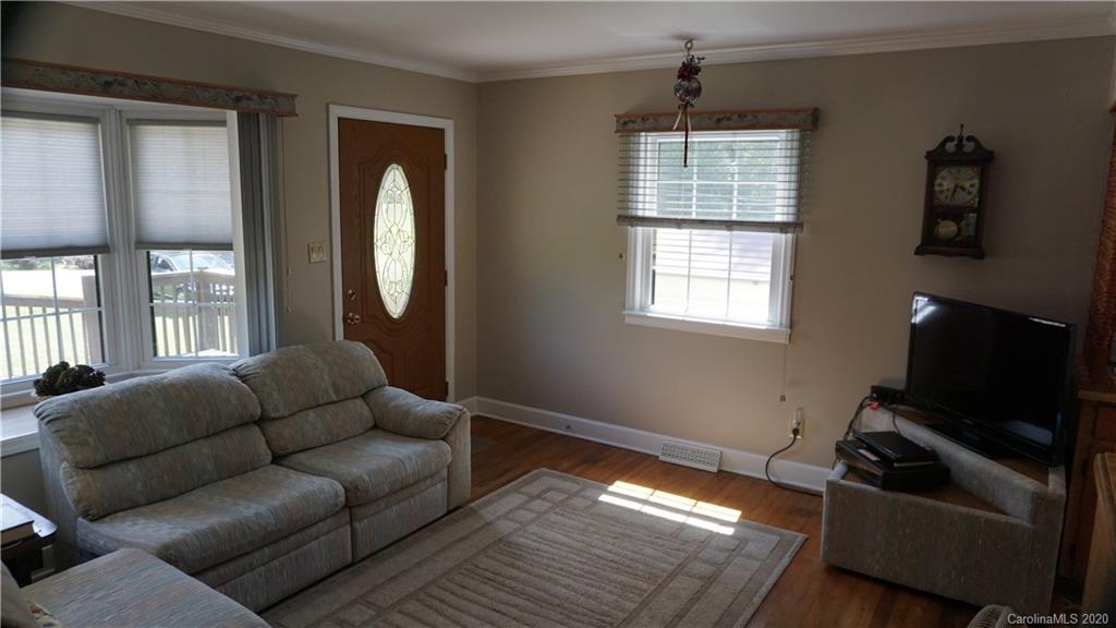 118 Liberty Road Candler, NC 28715 - Photo 11 of 23 Gallery Image 11