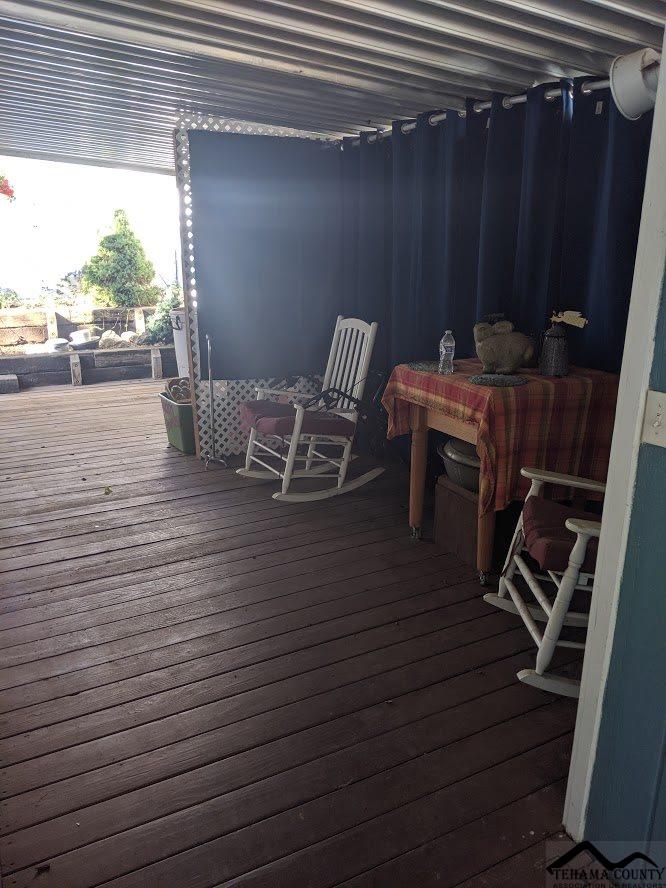 400 Hiram Page Road Yreka, CA 96097 - Photo 10 of 22