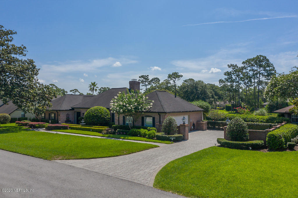 8161 Hunters Grove Road Jacksonville, FL 32256 - Photo 53 of 68 front yard from angle