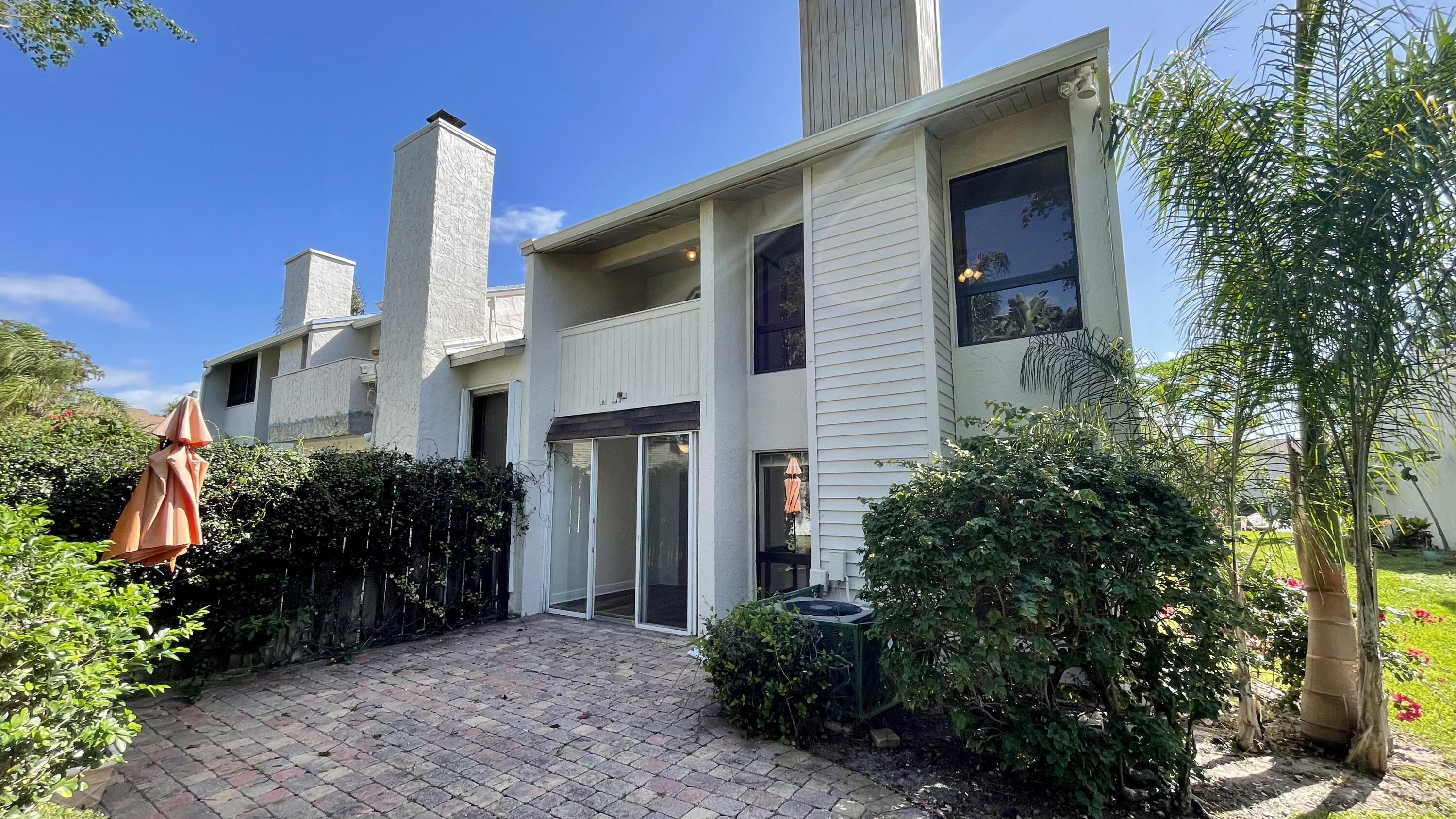 6740 Canary Palm Circle Boca Raton, FL 33433 - Photo 19 of 21 F40F330F-0A4A-4C6D-AC6D-AC149760A1D1