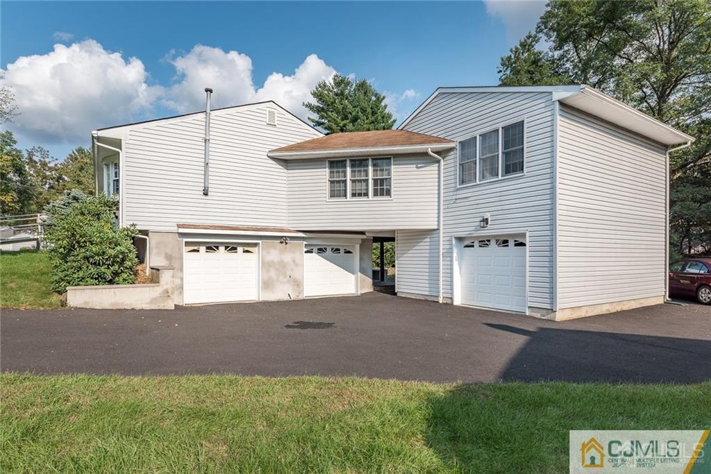 10 Packard Road East Brunswick, NJ 08816 - Photo 2 of 24 Gallery Image 2