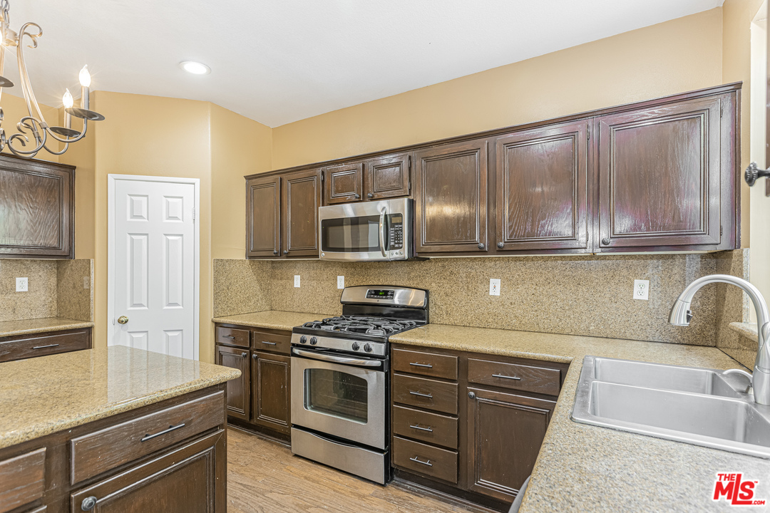 67 Copper Leaf Irvine, CA 92602 - Photo 11 of 25