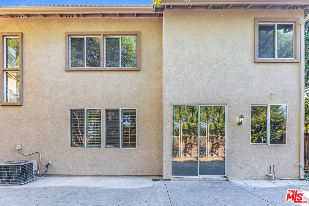 67 Copper Leaf Irvine, CA 92602 - Photo 5 of 25