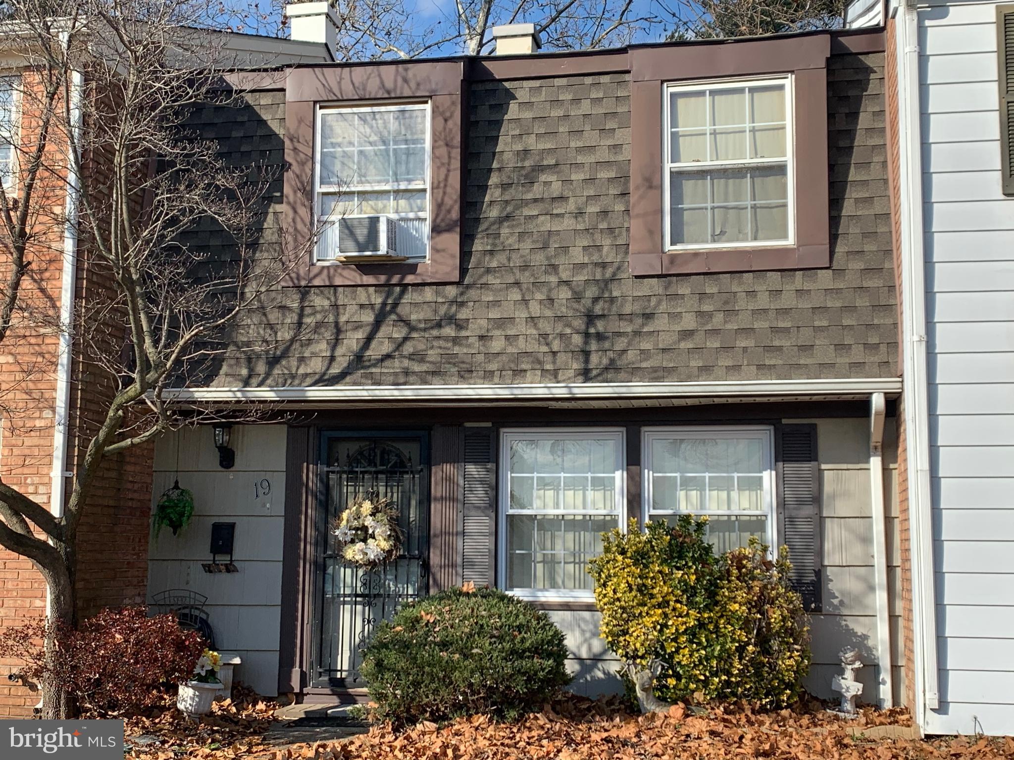 19 Ridgewood Place Willingboro, NJ 08046 - Photo 1 of 6 Exterior Front