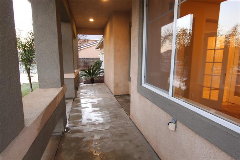 2143 East Duff Avenue Reedley, CA 93654 - Photo 2 of 21 Gallery Image 2