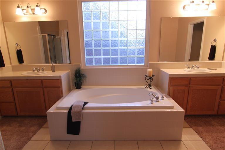 2143 East Duff Avenue Reedley, CA 93654 - Photo 14 of 21 Gallery Image 14