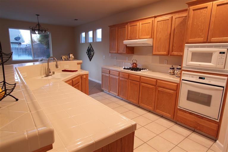 2143 East Duff Avenue Reedley, CA 93654 - Photo 7 of 21 Gallery Image 7