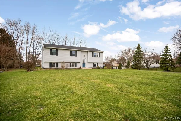 $185,000 | 4806 Cottage Court, Royalton, NY 14094