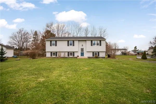 $185,000 | 4806 Cottage Court, Royalton, NY 14094