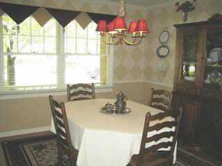 1295 Windham Road Columbus, OH 43220 - Photo 2 of 10