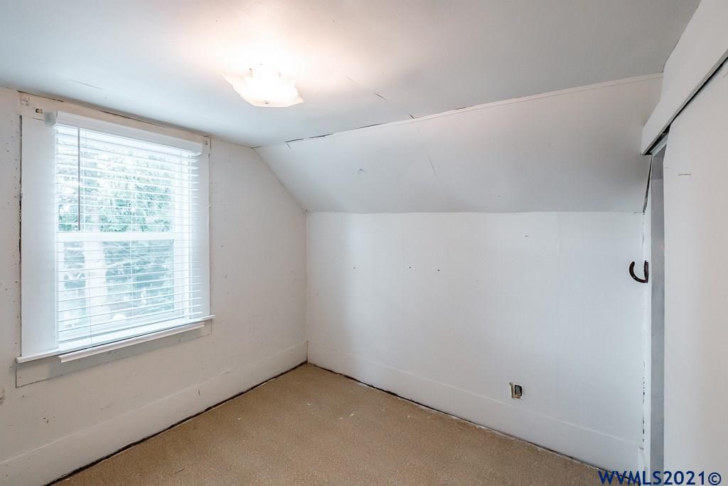 1310 Southwest 14th Avenue Albany, OR 97321 - Photo 27 of 37
