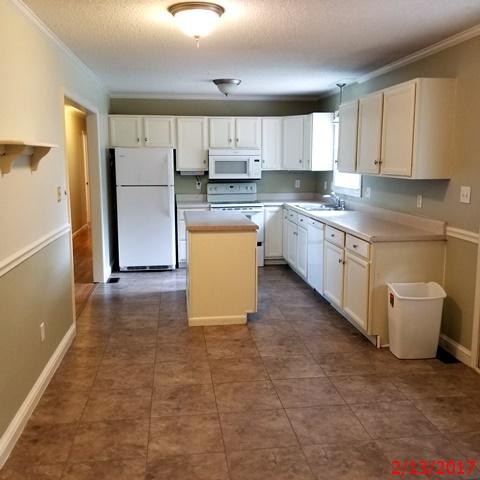 2301 Chukar Road Knoxville, TN 37923 - Photo 4 of 16 20180529_120540