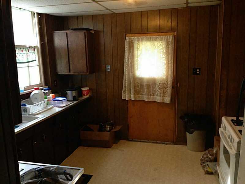1125 Main Street Aliquippa, PA 15001 - Photo 5 of 14 Kitchen.