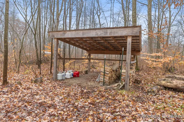 $242,000 | 9807 North Maple Hill Road, Howard City, MI 49329