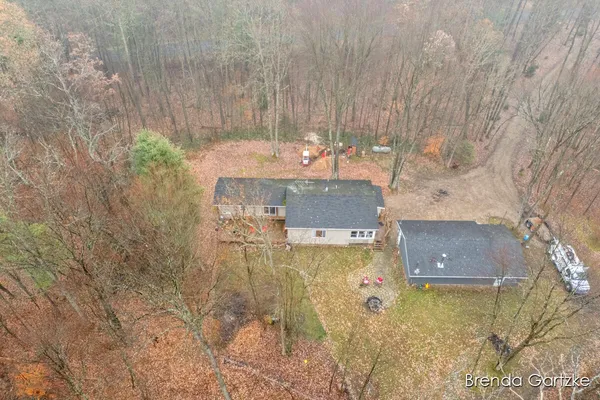 $234,500 | 9807 North Maple Hill Road, Howard City, MI 49329